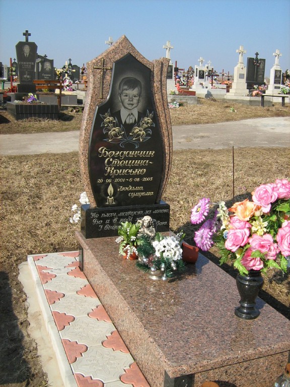 детский памятник  3.jpg