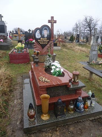 однинарный памятник.jpg