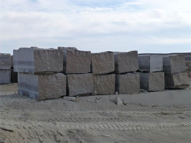 granitnie bloki.jpg