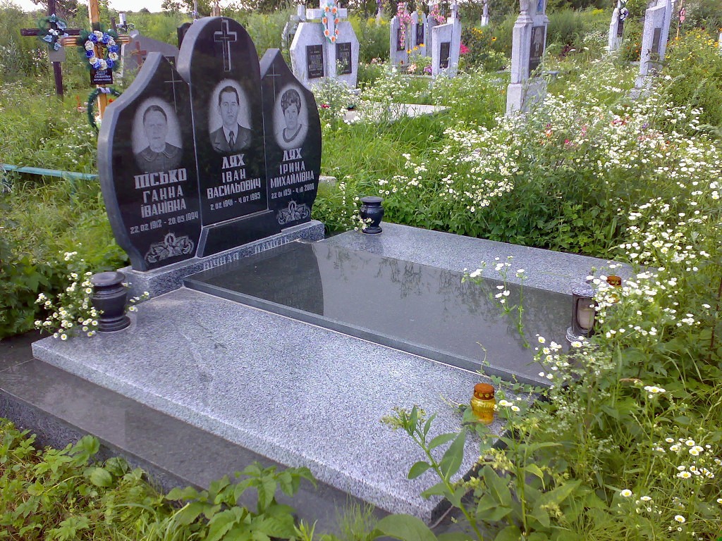 тройной памятник 12.jpg