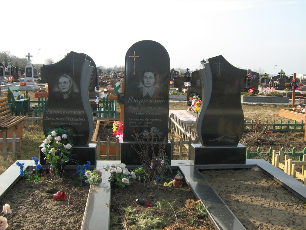 тройной памятник 11.jpg