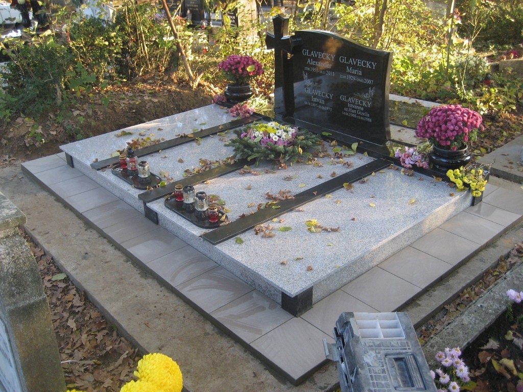 памятник на несколько человек 3.jpg
