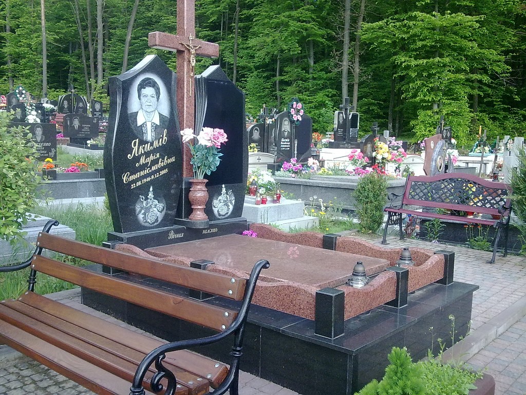 двойной памятник 18.jpg