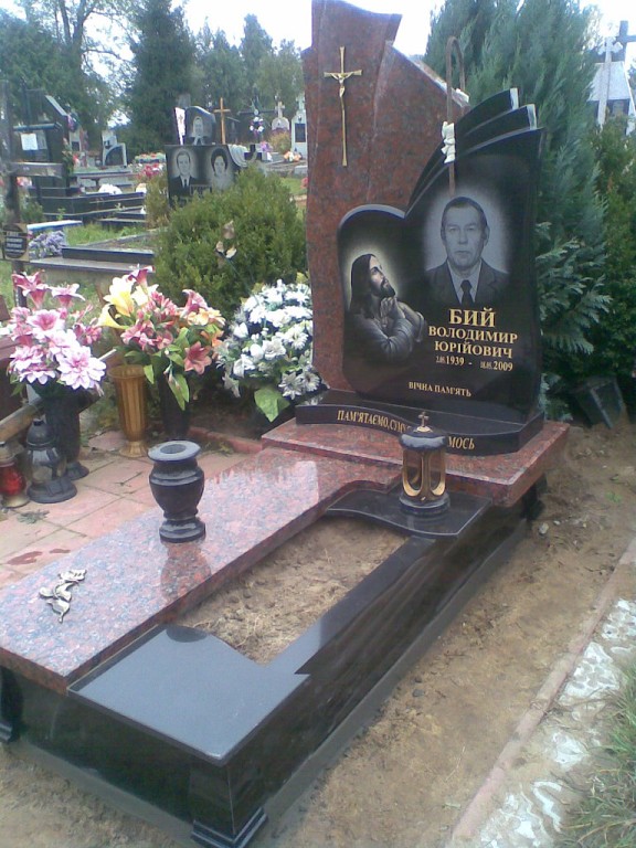 Памятник-на-одного 2.jpg