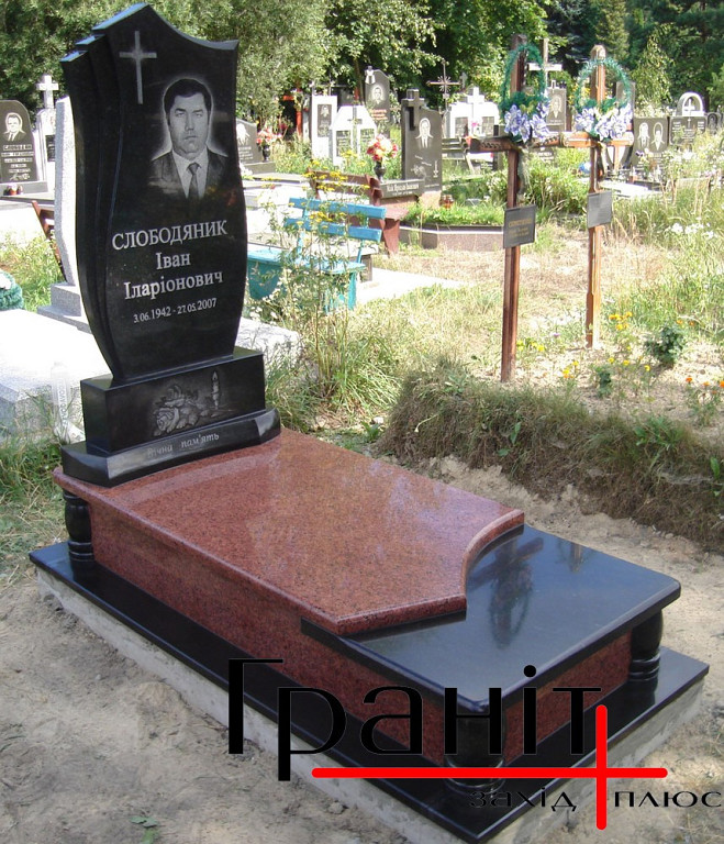 одинарный паятник.jpg
