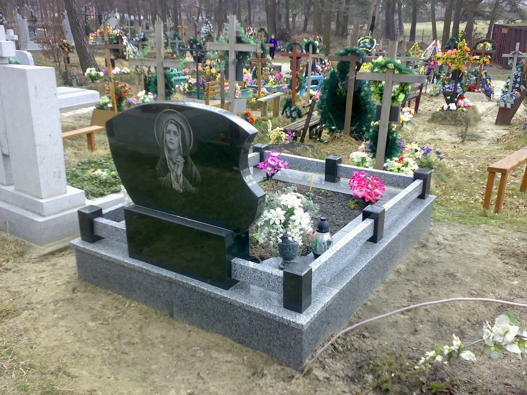 двойной памятник 16.jpg