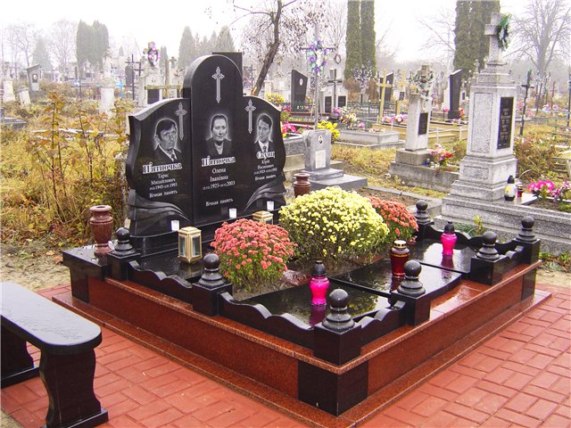 тройной памятник 1.jpg
