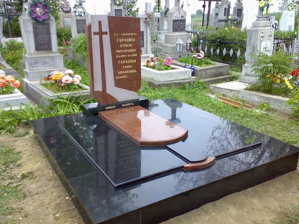 двойной памятник 15.jpg