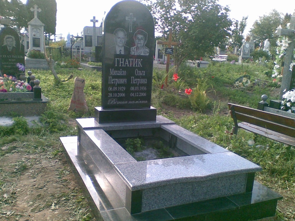 двойной памятник 19.jpg