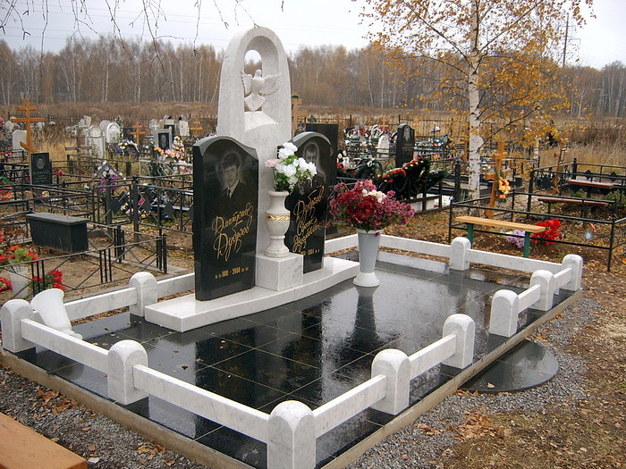двойной памятник 21.jpg