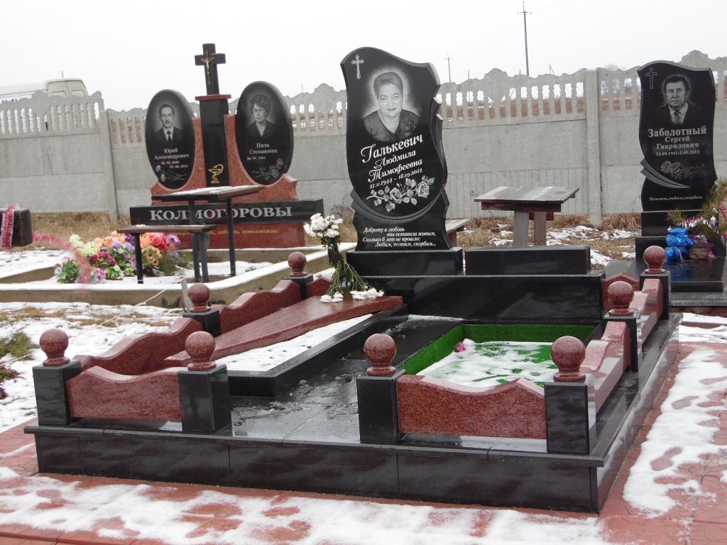 двойной памятник 23.jpg