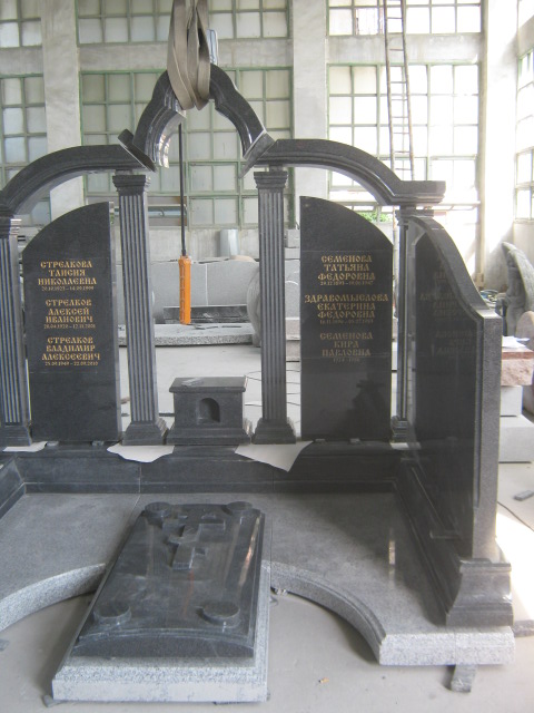 памятник 32.jpg