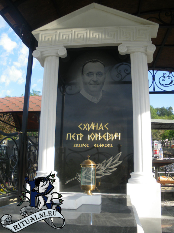 одинарный памятник ритуальный  памятник 56.jpg