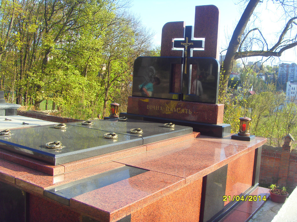 склеп 1.jpg