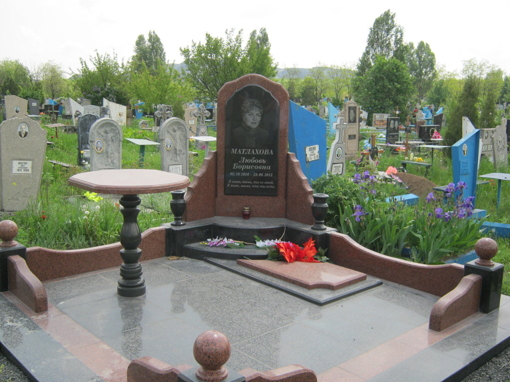 памятник гранитный  1.jpg