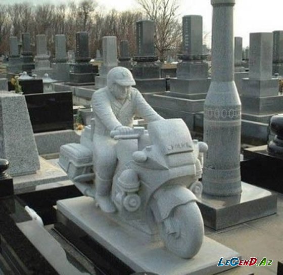 Скульптура мотоцыкл.jpg